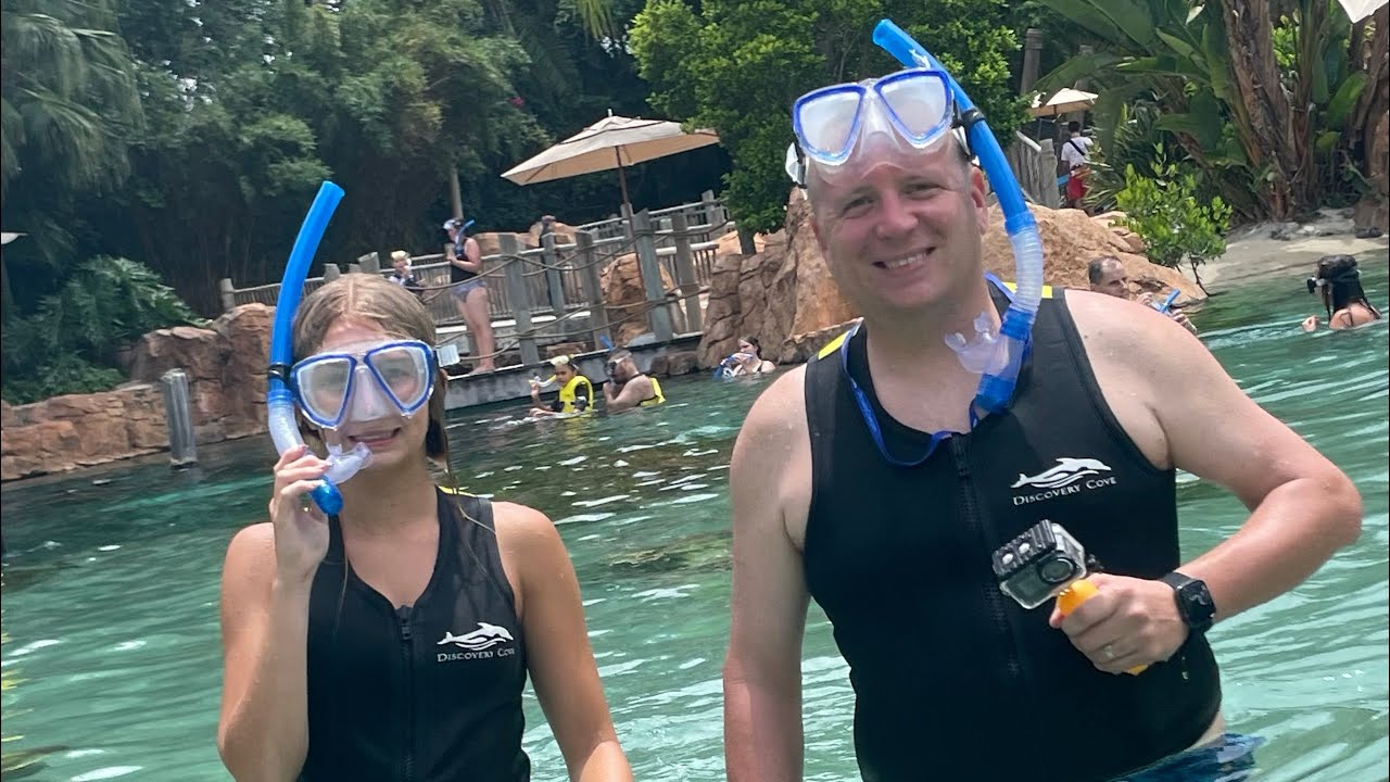 Discovery Cove! Dolphins, Stingrays, Birds, Portillo’s, and…Azkhalon?!