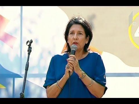 სალომე ზურაბიშვილი მთაწმინდის მცხოვრებლებს შეხვდა