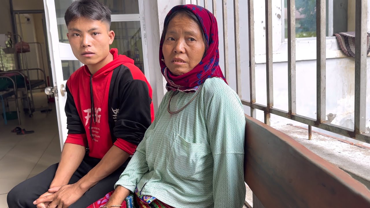 Good news - A 15-year-old single mother suddenly received help from the local government