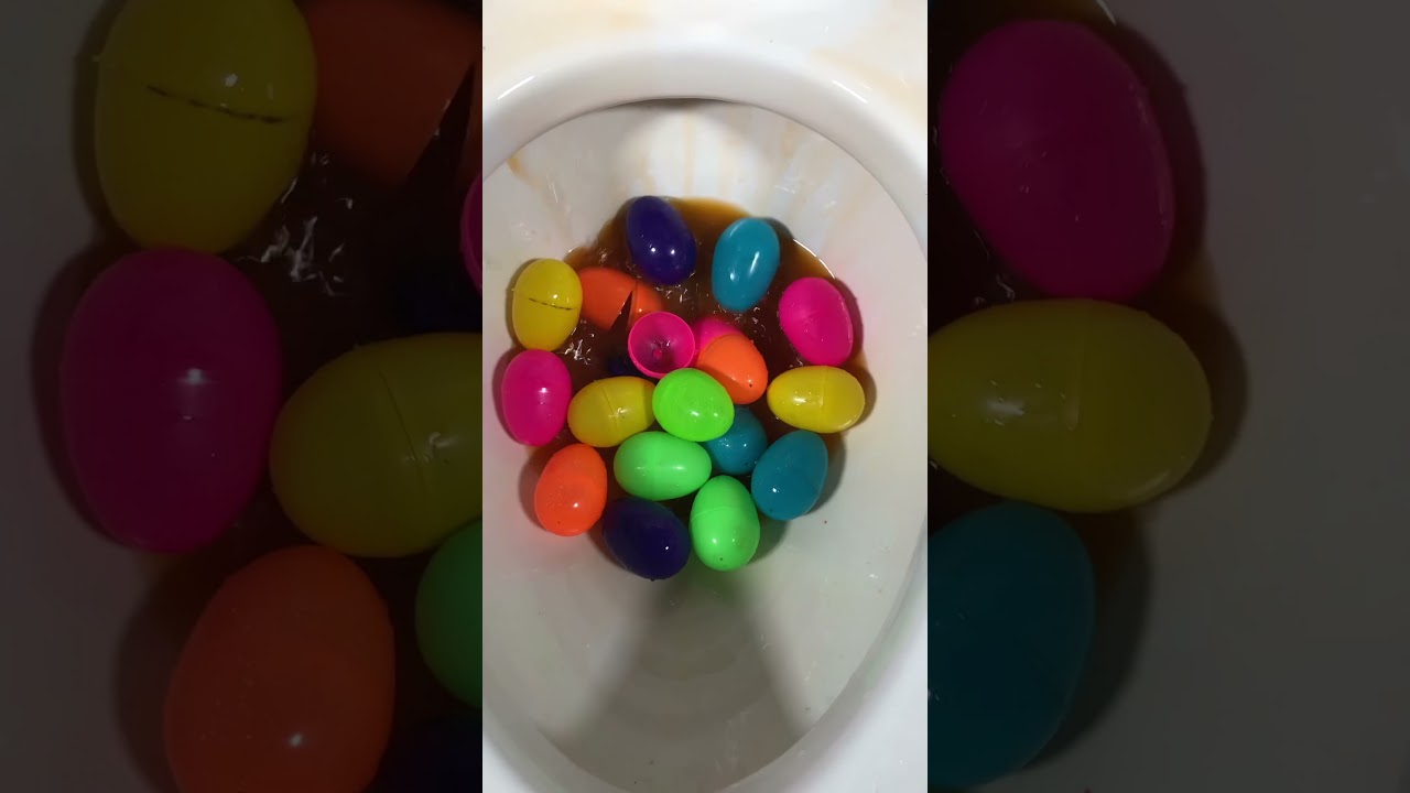 Flushing Rainbow Surprise Eggs 