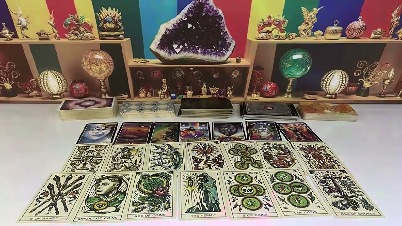 SCORPIO WHO IS THIS PERSON OBSESSIVELY WATCHING YOU 😲 SCORPIO   LOVE TAROT READING