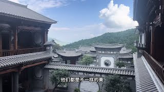 探访云南乡村民居，少数民族的宅院美的超出我们的想象