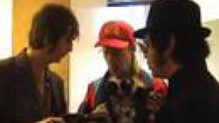 CHRIS NEADHAM MEETS SUPERGRASS BACKSTAGE