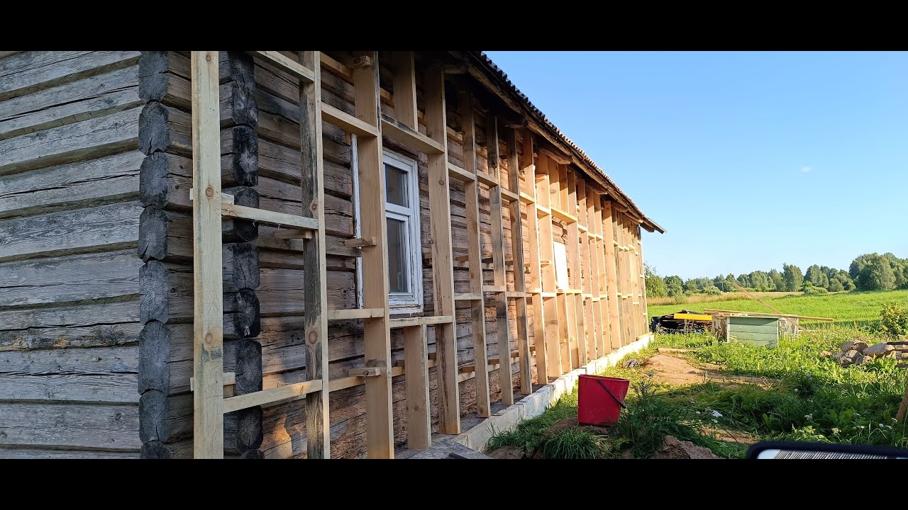 Su Koupu 12 dalis. Rąstinio namo renovacija: Medinis karkasas ir elektros įvadas.