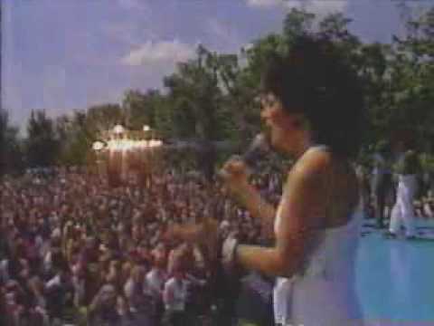 ROUGH TRADE - Rescue Me (live)