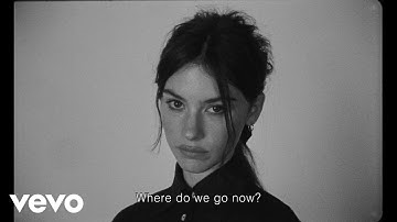 Gracie Abrams - Where do we go now? (Official Lyric Video)