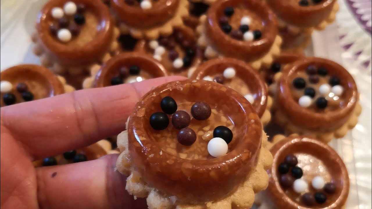 نوكا باللوز مقرمشة أو معلكة في نفس الوقت