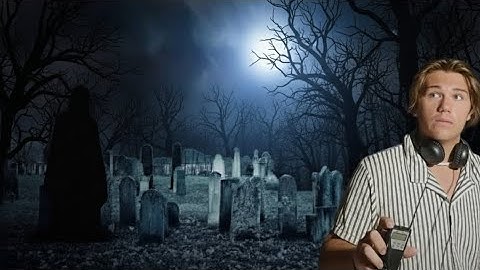 INSANE SPIRIT BOX SESSION AT OLD CEMETERY 