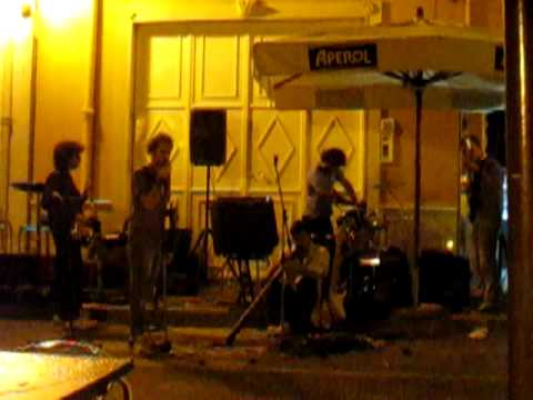 Minimoug - jazz tribal improvvisazione - Didgeridoo