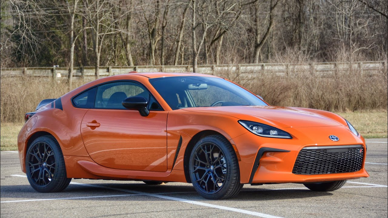 23 Toyota GR86 Special Edition 10th Anniversary - Owner's Overview & GR Performance Exhaust Clips