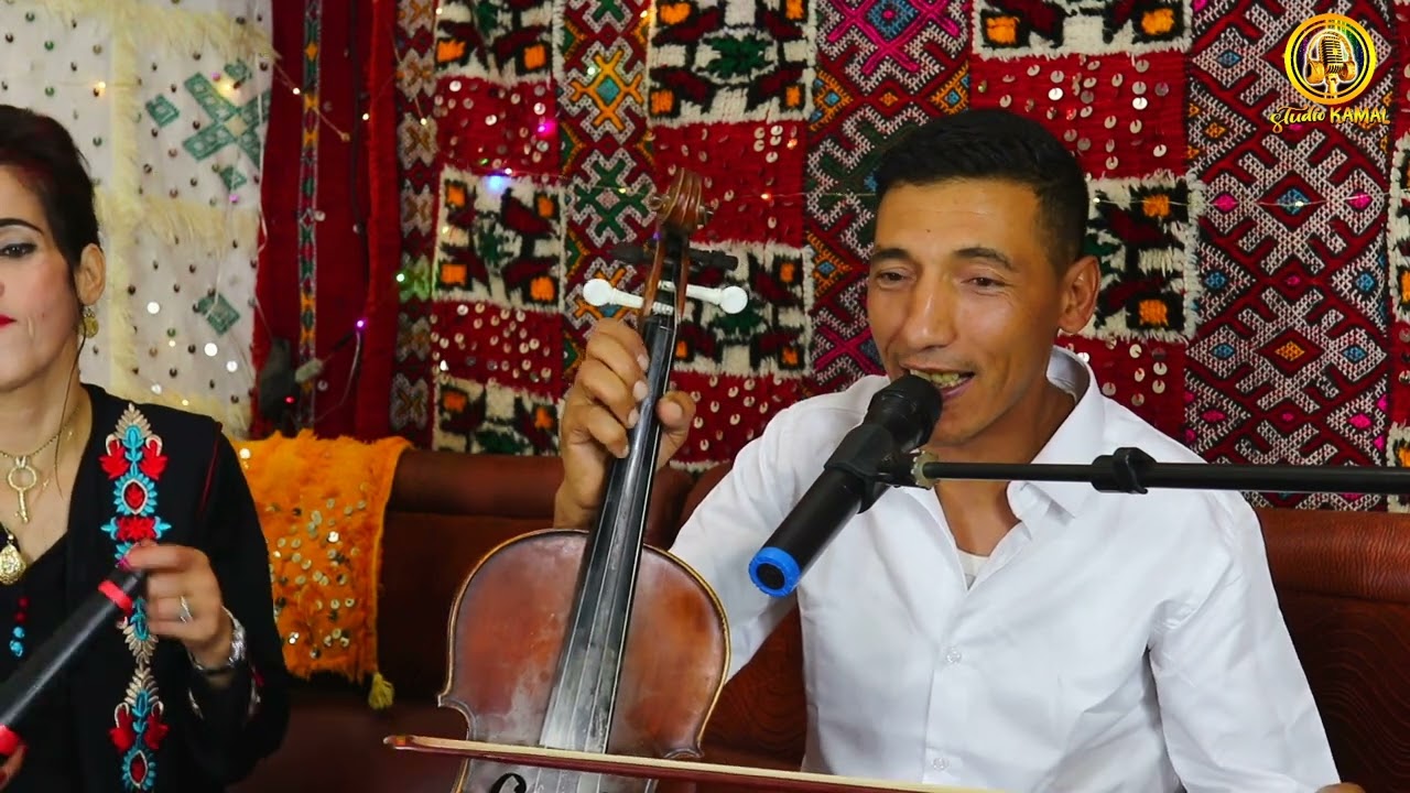 #MOUHA #AMAZIGH الفنان موحى أمازيغ إبن منطقة أسول رفقة الفنانة ليلى   بومية