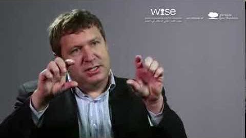 How MOOCs evolve the role of teachers - George Siemens