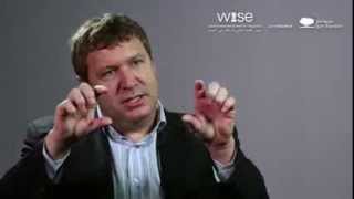 How MOOCs evolve the role of teachers - George Siemens