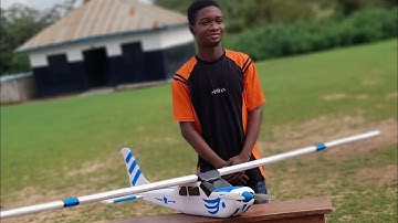 Maiden flight of the scratch built Cessna 182