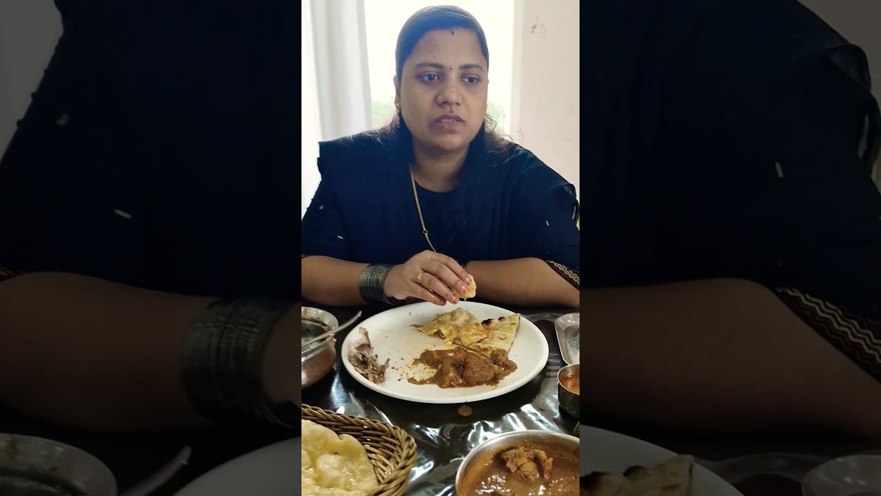 Today lunch chicken biryani butter naan mutton soup in Aara amuthu restaurant Nagercoil