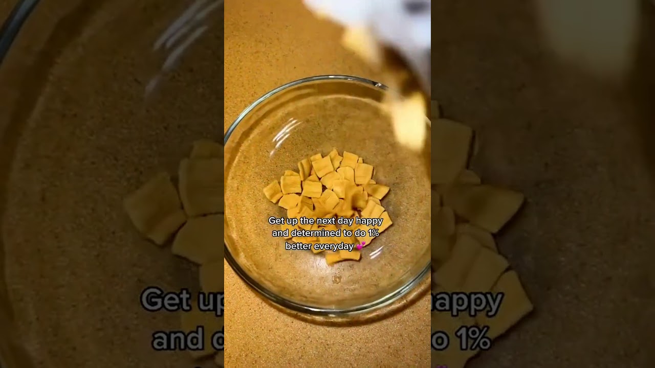 Late Night Keto Snack Ideas #ketotreat #ketocereal #ketogranola