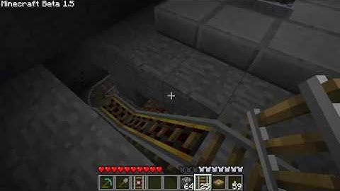 Minecraft beta 1.5 simple mine-cart system.