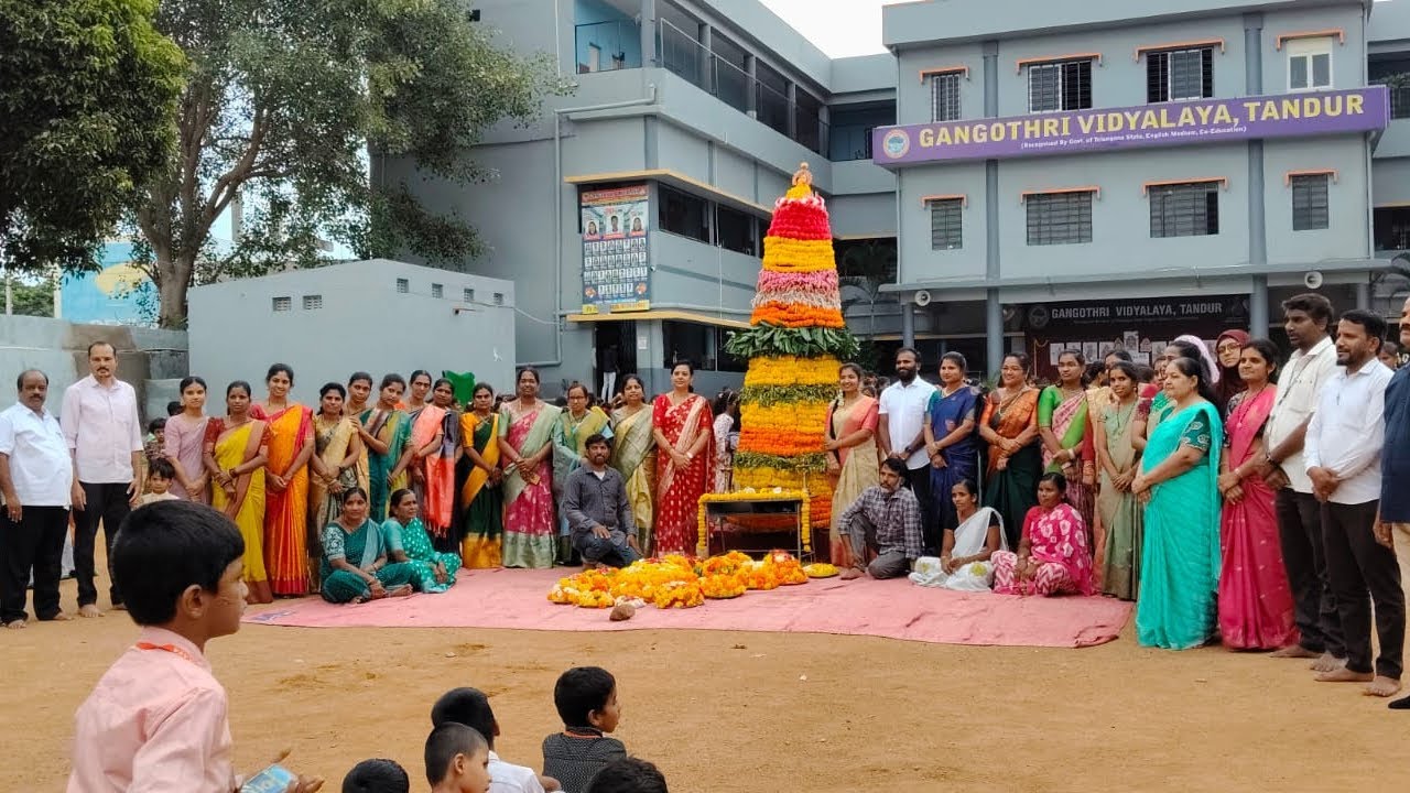 🌸 Bathukamma Celebrations | Traditional Festival of Flowers 🌼 | Gangothri Vidyalaya