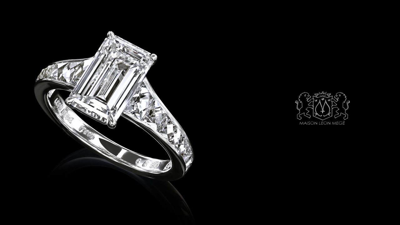Leon Megé exclusive Mon Cheri™ engagement ring with the emerald cut and