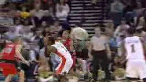 Mickael Pietrus takes it Strong to the Rack