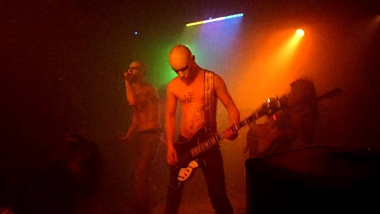 MASSEMORD Live - Choroba, ogien, kwiecien - Poznan, U Bazyla 13.04.2013