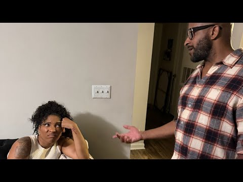 Larry goes to check on Sharra after she stormed out of Thanksgiving and apologizes