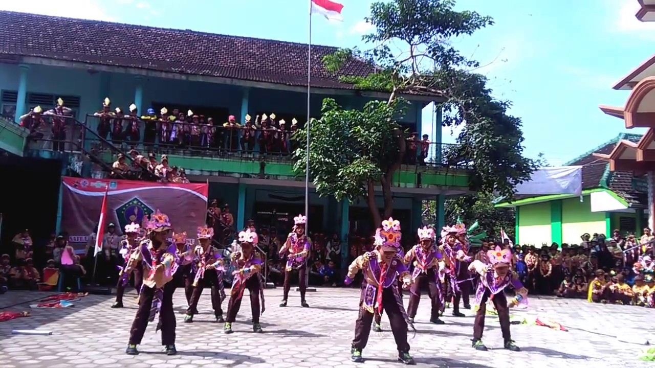MIN Sukosewu Yel Pramuka Step Dance seru