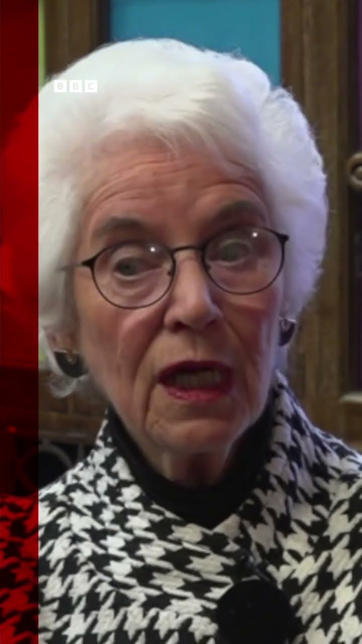 This is Eva Clarke.