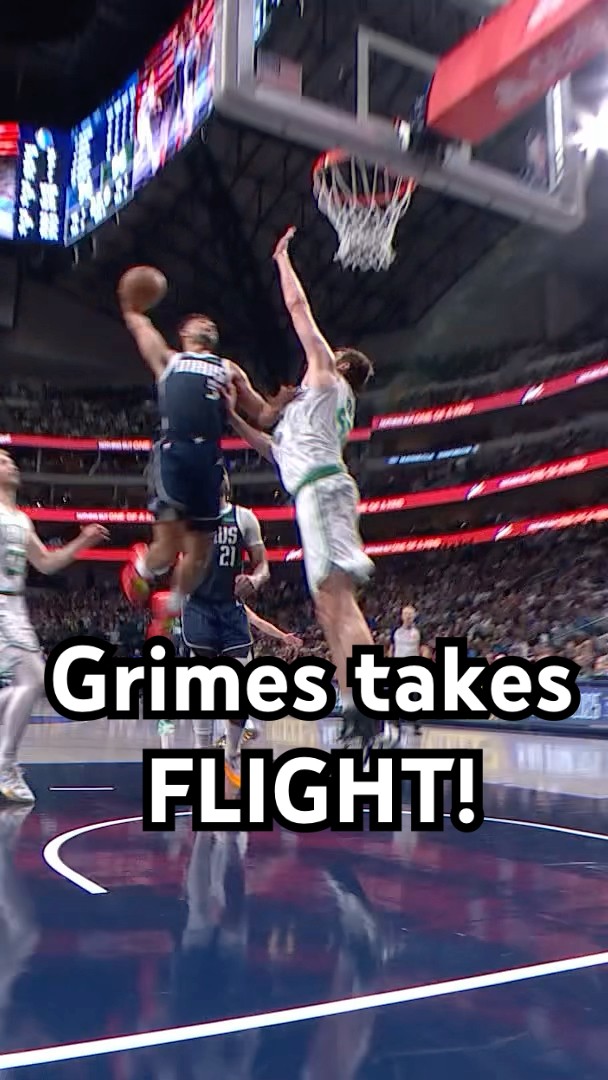 Grimes with the POSTER JAM!