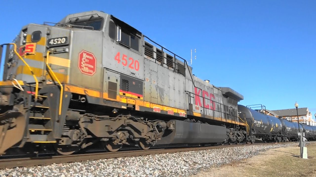 CPKC Oil Train w/ KCSM Grey Ghost, Davenport, IA