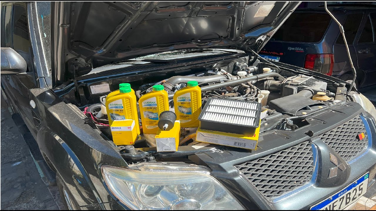 MITSUBISHI TR4 - TROCA ÓLEO E FILTRO, FILTRO AR, FILTRO COMBUSTÍVEL - EM CASA