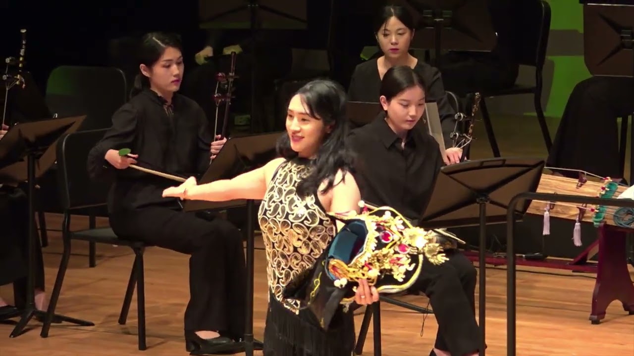 창작 국악관현악1 - 지휘 : 강상우 (명지대학교 미래융합대학 한국음악과 주임교수)- 바람의 날개 14분 (유용재작곡)- 협연 : 동춘 서커스