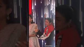 Yashma Gill Dance With Her Friend