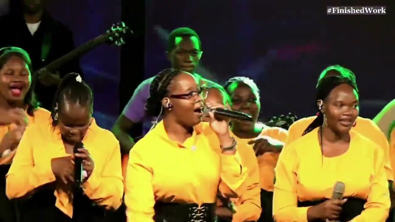 HYMNS OF PRAISE | PRAISE MOMENT IN LUGANDA & ENGLISH - GLORY WORSHIP | Andama
