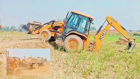 JCB 3DX Maching Making Road For Loading Soil Into Tracters। खतरनाक स्टंट।