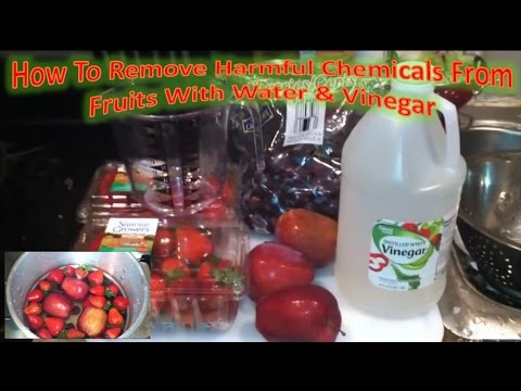 how-to-remove-harmful-chemicals-from-fruits-with-water-&-vinegar