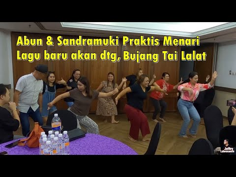 Sandramuki praktis menari untuk MV lagu baru,Bujang Tai Lalat