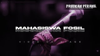 Vignette de la vidéo "Pasukan Perang - Mahasiswa Fosil (Live Session) | #HAREUDANG"