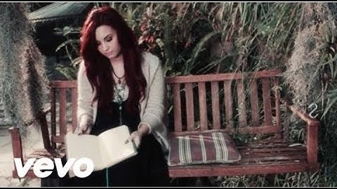 Demi Lovato - Give Your Heart a Break (Lyric Video) [Reversed]