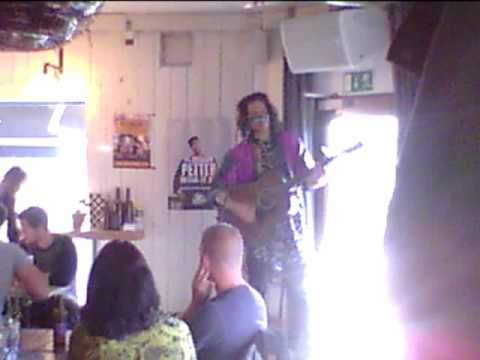Kristian Anttila - Turist i sig själv  (live Format Bärs & Bullar)