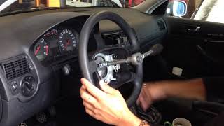 How to remove and replace the steering wheel on a Volkswagen Golf 4