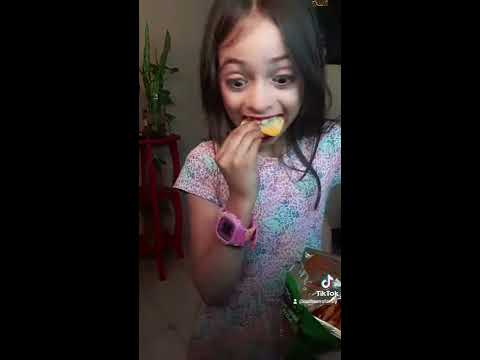 AY RICO RICO RICO. . .  NIÑA #TIKTOKERA . . . IMPORTANTE checar que ven los niños en tiktok!