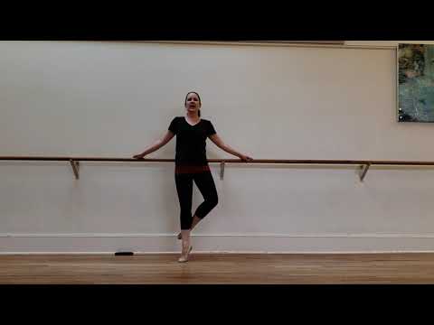 Ballet I: Pas de Bourree en dedans (dessus)