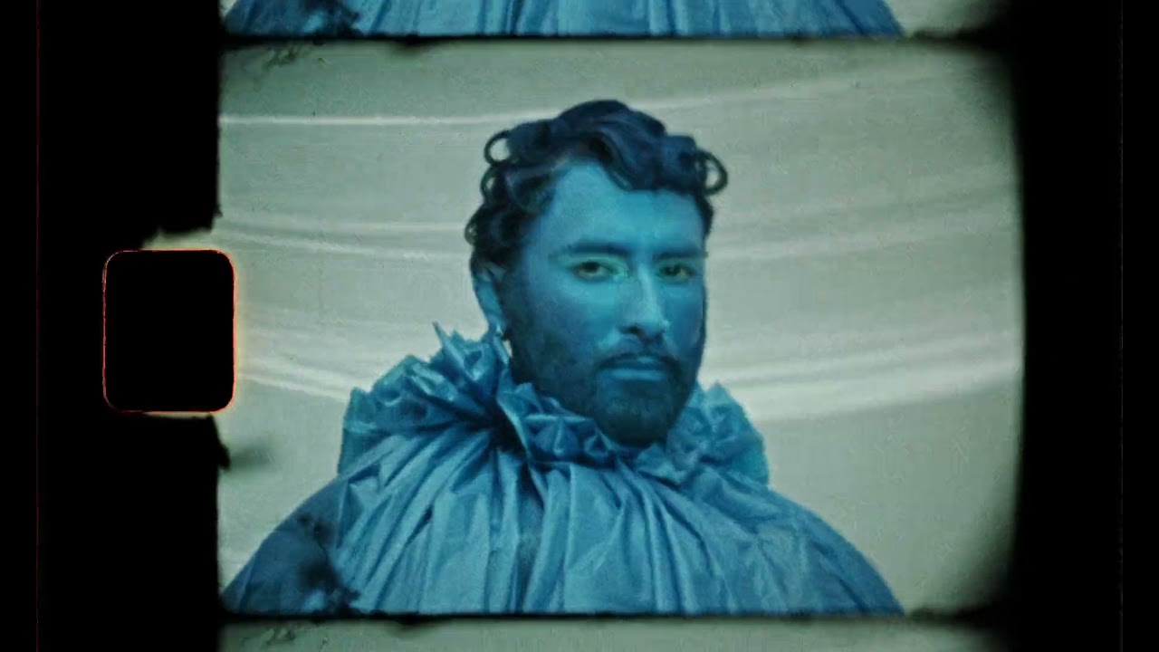 LE GRAND BLEU – Conchita WURST x FJ BAUR x Hilde Van Mas