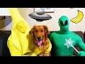 Funny Alien And Banana Watch TV With Earl!