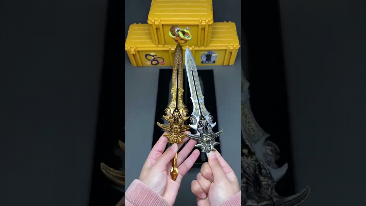 The Leviathan Axe - Real Life Unboxing