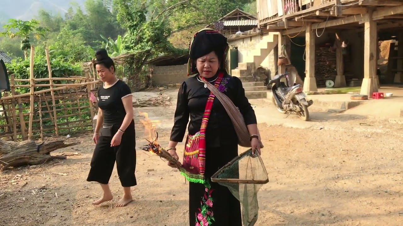 HIA KHUÔN LỒNG CỦA DÂN TỘC THÁI THÁI ĐEN