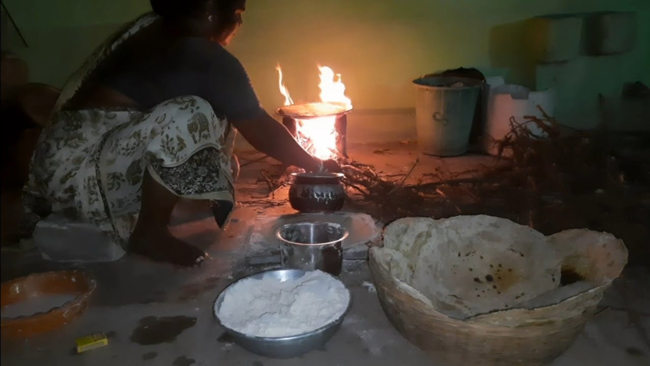 Village Roti Making Jowar roti making process video, village cooking #village # ...