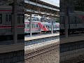 JR 205 masuk jalur 2, CRRC masuk Jalur 1, Stasiun Jatinegara #keretaapi #stasiunkereta