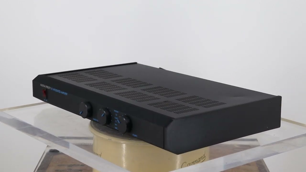 Musical Fidelity B1 - YouTube